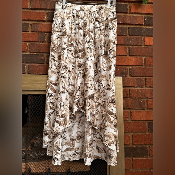 🛍️ J - Jill   High Low skirt with ruffle bottom. Excellent condition. - Picture 1 of 7